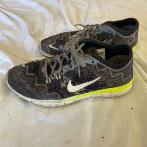 Nike Free Trainers (Size 6.5)